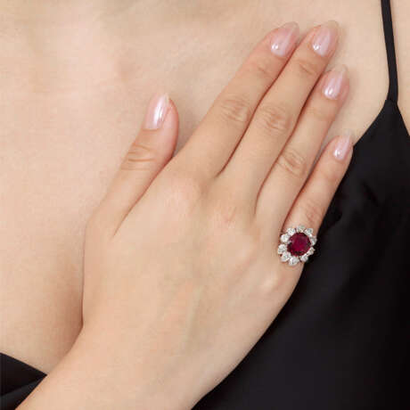 RUBY AND DIAMOND EARRINGS AND RING - photo 6