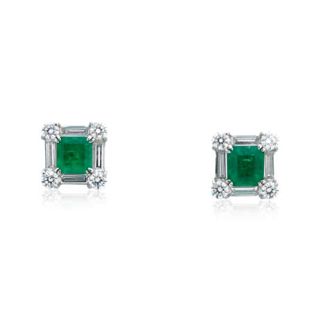 NO RESERVE - SET OF EMERALD AND DIAMOND EARRINGS AND RING - photo 4