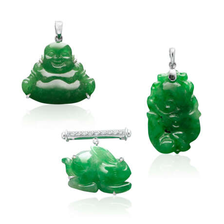 TWO JADEITE PENDANTS; TOGETHER WITH A JADEITE AND DIAMOND PENDENT BROOCH - фото 1