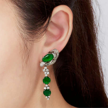 NO RESERVE - JADEITE AND DIAMOND PENDENT EARRINGS; TOGETHER WITH A PAIR OF JADEITE AND DIAMOND EARRINGS - фото 6