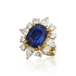 FRED SAPPHIRE AND DIAMOND RING