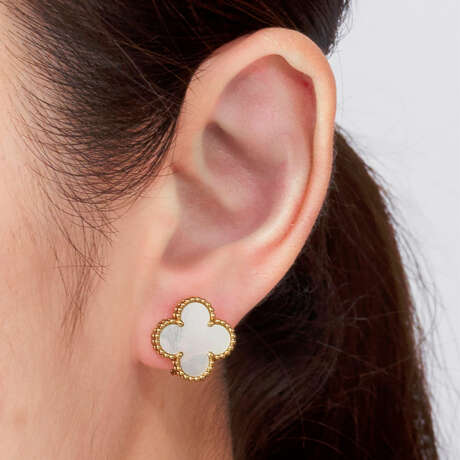 NO RESERVE - BOUCHERON DIAMOND 'SERPENT BOHÈME' EARRINGS; TOGETHER WITH VAN CLEEF & ARPELS MOTHER-OF-PEARL 'ALHAMBRA' EARRINGS - photo 7