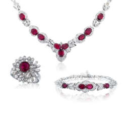 SET OF RUBY AND DIAMOND NECKLACE, BRACELET AND RING