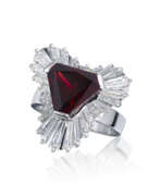 spinel. NO RESERVE - GARNET AND DIAMOND RING