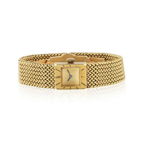 HERMÈS AND VACHERON CONSTANTIN GOLD WRISTWATCH; TOGETHER WITH A BOUCHERON DIAMOND AND GOLD WRISTWATCH - фото 7