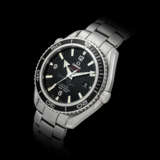 OMEGA, SEAMASTER PLANET OCEAN 600M "QUANTUM OF SOLACE" LIMITED EDITION, REF. 222.30.46.20.01.001 - Foto 1