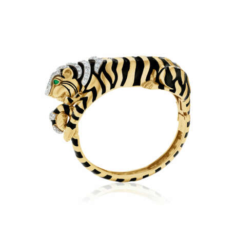 DAVID WEBB DIAMOND, EMERALD AND ENAMEL TIGER BRACELET - photo 4