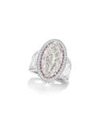Diamant coloré. NO RESERVE | DIAMOND AND COLORED SAPPHIRE RING