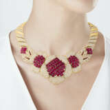 RUBY AND DIAMOND FLOWER NECKLACE - photo 2