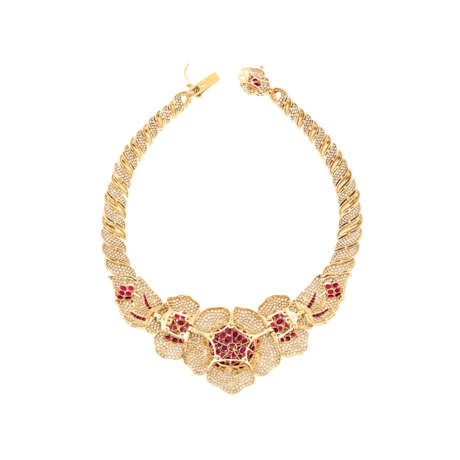 RUBY AND DIAMOND FLOWER NECKLACE - photo 3