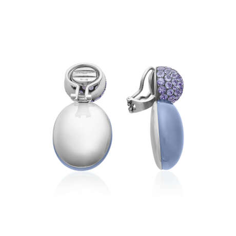HEMMERLE CHALCEDONY AND COLORED SAPPHIRE EARRINGS - фото 3