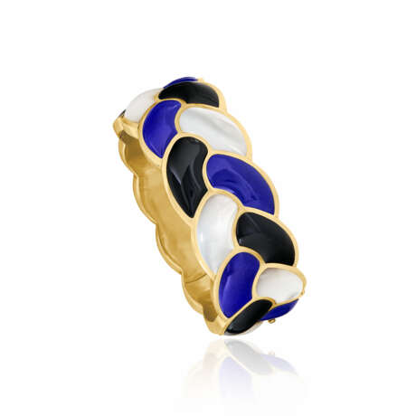 NO RESERVE | TIFFANY & CO. LAPIS LAZULI, BLACK JADE AND MOTHER-OF-PEARL 'ROPE' BANGLE BRACELET - Foto 1