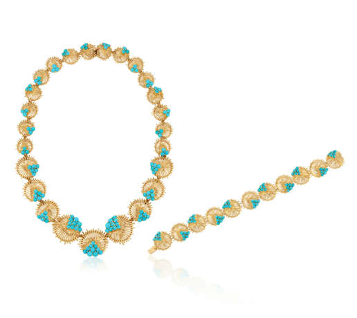TIFFANY & CO. SET OF TURQUOISE AND GOLD JEWELRY - фото 1