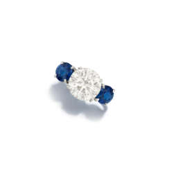 DIAMOND AND SAPPHIRE RING