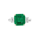 NO RESERVE | EMERALD AND DIAMOND RING - фото 6