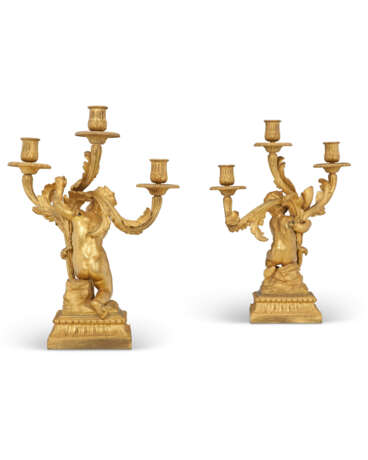 A PAIR OF FRENCH ORMOLU TWO-BRANCH CANDELABRA - фото 3