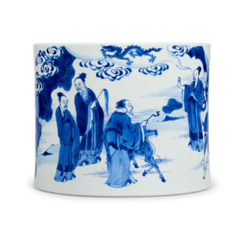 A CHINESE BLUE AND WHITE PORCELAIN BRUSHPOT - Foto 2