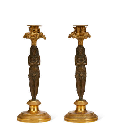 A PAIR OF DIRECTOIRE ORMOLU AND PATINATED BRONZE CANDLESTICKS - photo 2