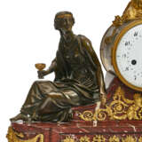 A LATE LOUIS XVI ORMOLU-MOUNTED ROUGE GRIOTTE MARBLE AND PATINATED-BRONZE MANTEL CLOCK - фото 5