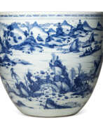 Vases et récipients. A LARGE CHINESE BLUE AND WHITE PORCELAIN JARDINI&#200;RE