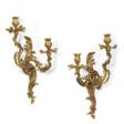 A PAIR OF LOUIS XV ORMOLU TWO-BRANCH WALL LIGHTS - Auktionsarchiv