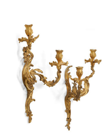 A PAIR OF LOUIS XV ORMOLU TWO-BRANCH WALL LIGHTS - photo 2