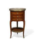 Tische. A LATE LOUIS XV ORMOLU-MOUNTED TULIPWOOD, PARQUETRY AND MARQUETRY TABLE EN CHIFFONNIERE