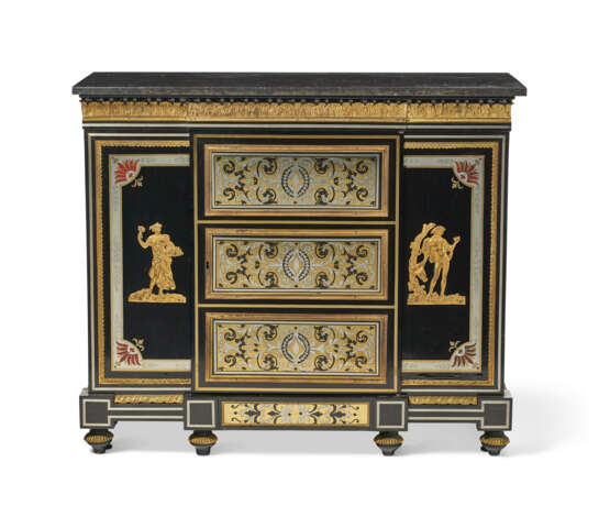 A PAIR OF LATE LOUIS XVI ORMOLU-MOUNTED EBONY, EBONIZED AND BOULLE MARQUETRY MEUBLES D`APPUI - Foto 2