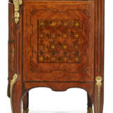 A LATE LOUIS XV ORMOLU-MOUNTED KINGWOOD, TULIPWOOD, AMARANTH AND PARQUETRY COMMODE - photo 3
