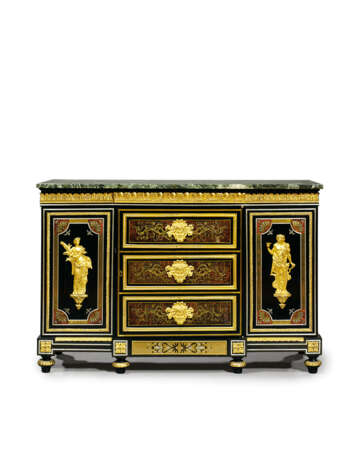 A PAIR OF LATE LOUIS XVI ORMOLU-MOUNTED EBONY, EBONIZED AND BOULLE MARQUETRY MEUBLES D`APPUI - Foto 11