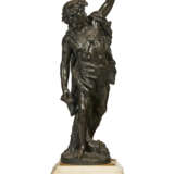 A PAIR OF BRONZE FIGURES OF BACCHUS AND A BACCHANTE - фото 2