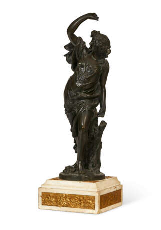 A PAIR OF BRONZE FIGURES OF BACCHUS AND A BACCHANTE - фото 12