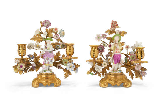 A PAIR OF LOUIS XV ORMOLU-MOUNTED MEISSEN AND FRENCH PORCELAIN TWO-LIGHT CANDELABRA - фото 2