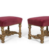 A PAIR OF LOUIS XIV GILTWOOD TABOURETS - photo 2