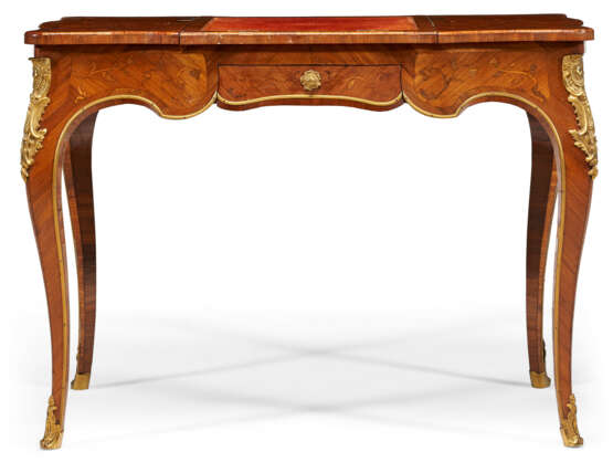 A LOUIS XV ORMOLU-MOUNTED BOIS SATINE, TULIPWOOD AND BOIS DE BOUT MARQUETRY TABLE A ECRIRE - photo 2