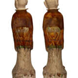 A PAIR OF LARGE CHINESE SANCAI-GLAZED POTTERY FIGURES OF STANDING COURT OFFICIALS - photo 2