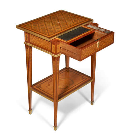 A LOUIS XVI ORMOLU-MOUNTED TULIPWOOD, CITRONNIER, PARQUETRY AND MARQUETRY TABLE A ECRIRE - фото 4