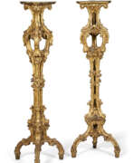 Allemagne. A PAIR OF SOUTH GERMAN OIL-GILT TORCHERES