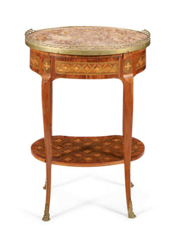 A LOUIS XVI ORMOLU-MOUNTED TULIPWOOD AND PARQUETRY TABLE EN CHIFFONNIERE - photo 5
