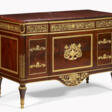 A LATE LOUIS XVI ORMOLU-MOUNTED MAHOGANY COMMODE - Auktionsarchiv