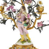 A PAIR OF LOUIS XV ORMOLU-MOUNTED MEISSEN AND FRENCH PORCELAIN AND TOLE PEINTE THREE-LIGHT CANDELABRA - фото 7