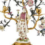 A PAIR OF LOUIS XV ORMOLU-MOUNTED MEISSEN AND FRENCH PORCELAIN AND TOLE PEINTE THREE-LIGHT CANDELABRA - photo 10