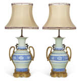 A PAIR OF ORMOLU-MOUNTED CHINESE CELADON AND BLUE AND WHITE PORCELAIN VASES, NOW MOUNTED AS LAMPS - фото 3