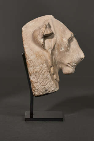 AN EGYPTIAN LIMESTONE LION HEAD SCULPTOR’S MODEL - photo 4