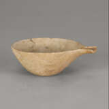 A CYCLADIC MARBLE SPOUTED BOWL - photo 1