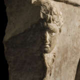 A ROMAN MARBLE RELIEF FRAGMENT - photo 3