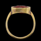 A ROMAN CARNELIAN RINGSTONE WITH WRESTLERS AND TRAINERS - photo 2