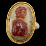 A EUROPEAN SARDONYX CAMEO WITH A DRAPED BUST - фото 1