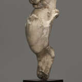 A ROMAN MARBLE TRAPEZOPHORUS WITH A PANTHER - photo 3