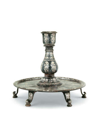 A VERY LARGE SILVER-INLAID BIDRI CANDLESTICK AND TRAY - photo 1